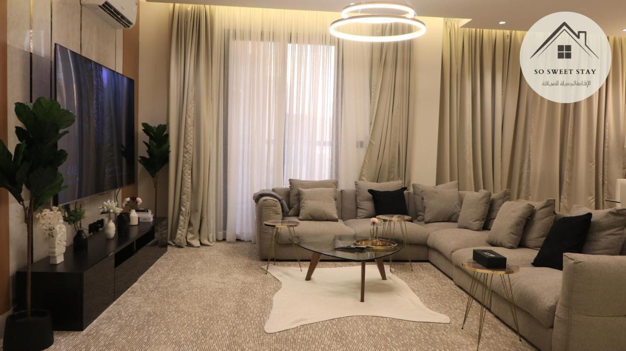 So Sweet -altawun 3br - With Balcony Garden View - الاقامة الجميلة - شقة فندقية فاخرة - بلكونه مطله ع الحديقه * Riyadh